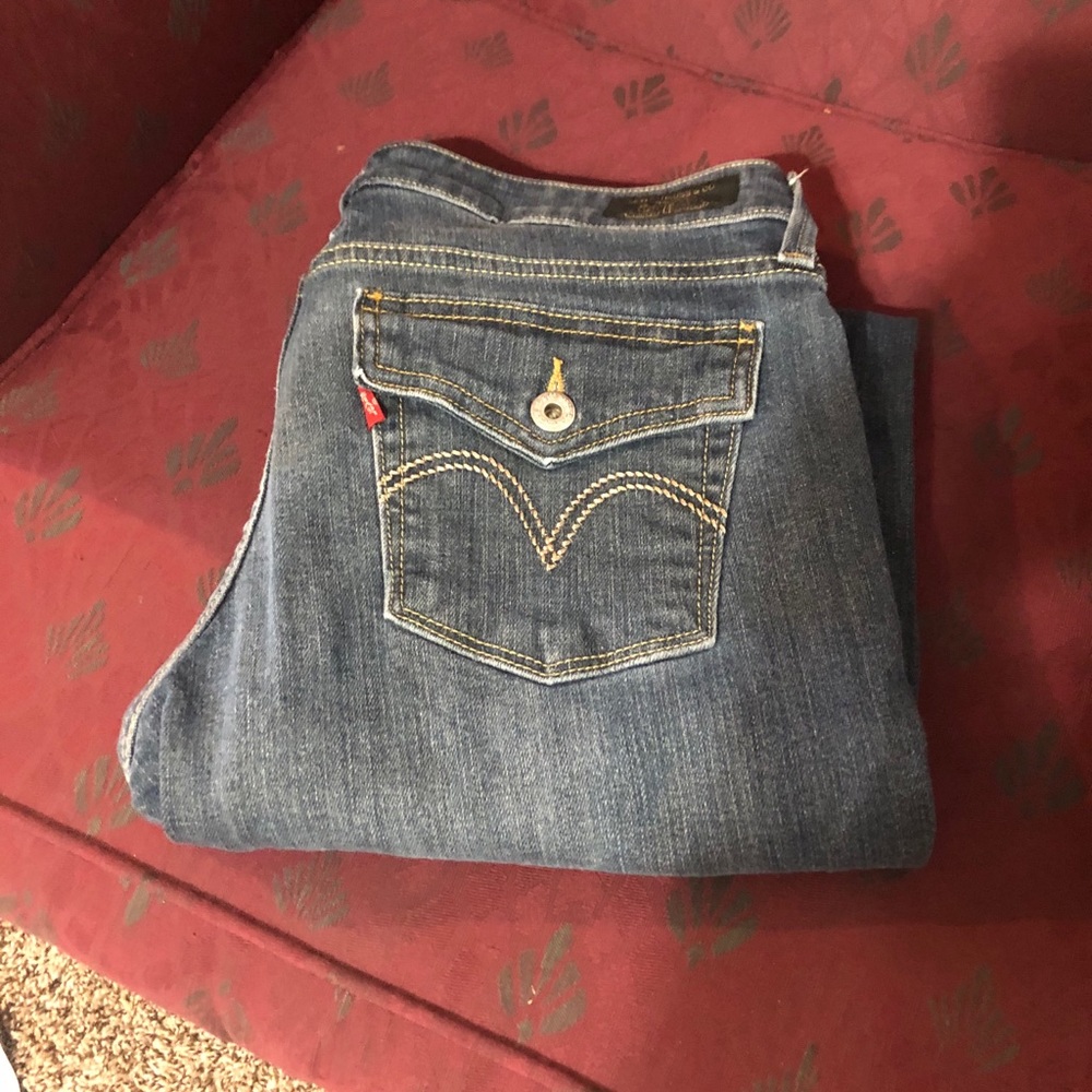 545 Levi’s boot cut jeans